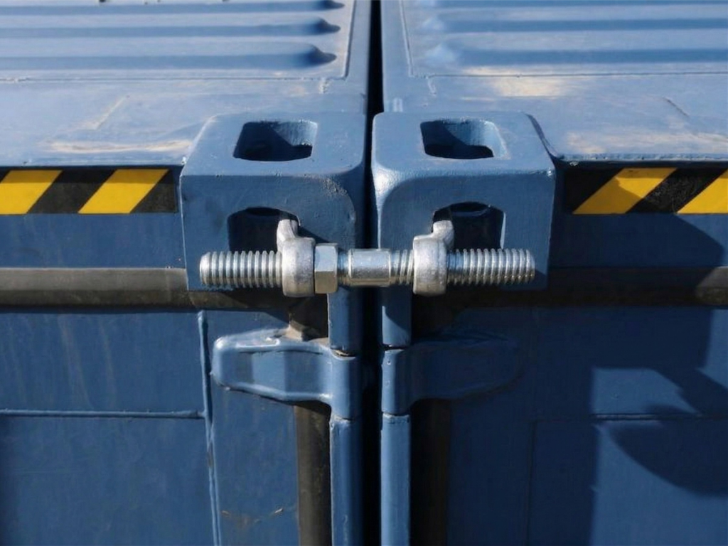 Bridge fittings – when multiple containers need to work as one solution