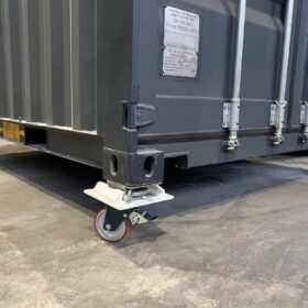 WHE03200_06_F-Saet-container-svaerlasthjul-til-2400-kg-last